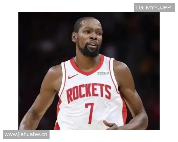 杜兰特称赞谢泼德训练营表现称其侵略性提升球队整体水平