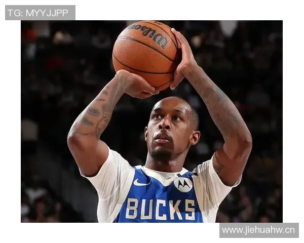 汤姆林表现出色32分钟内高效得分14分并贡献4篮板